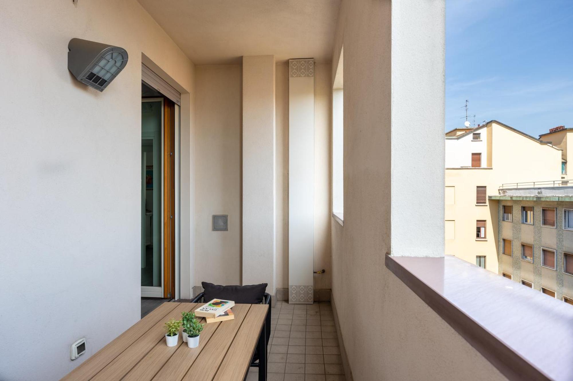 Bocconi'S Nest - Close To Duomo With Terrace Milánó Kültér fotó
