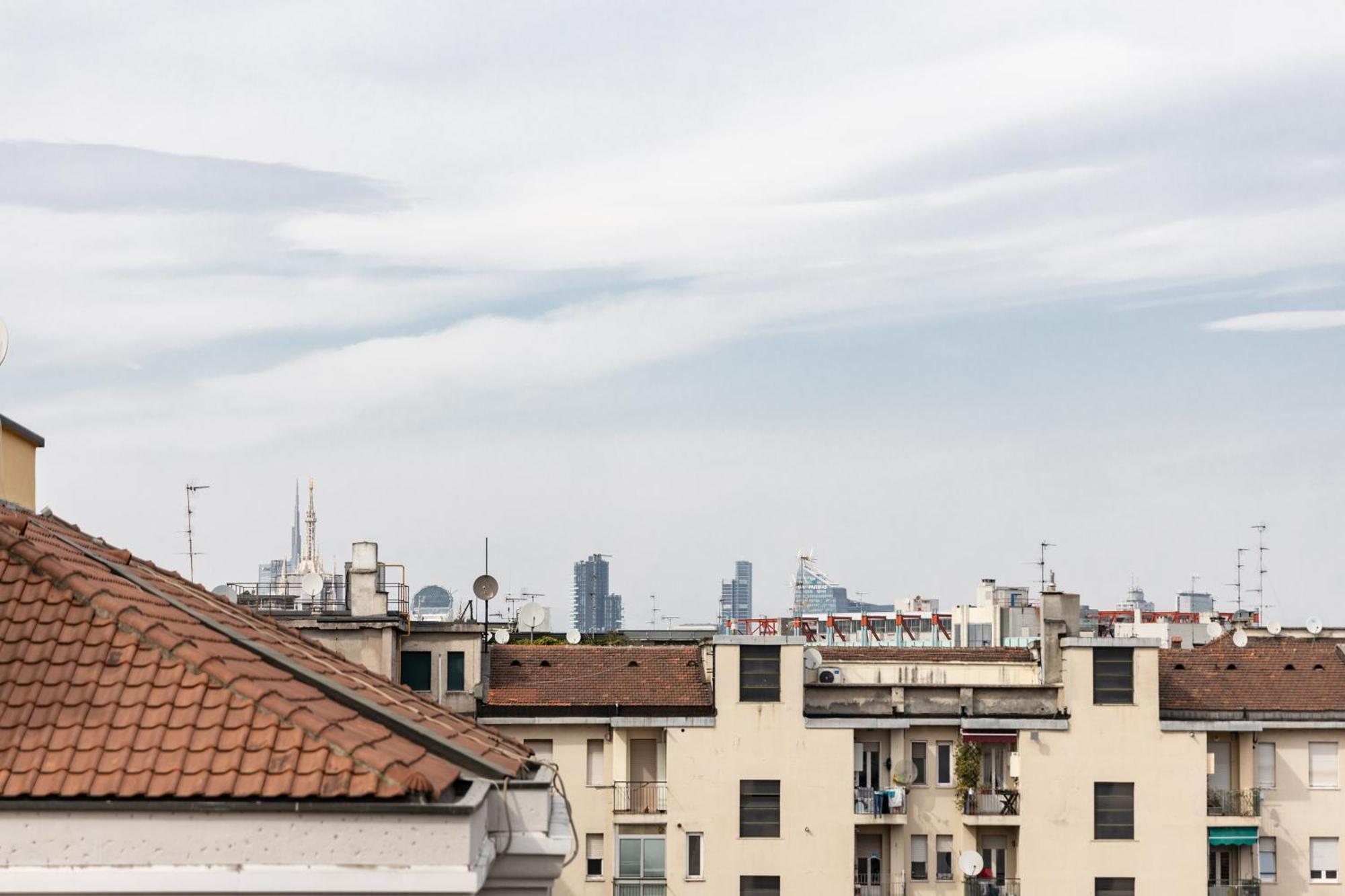 Bocconi'S Nest - Close To Duomo With Terrace Milánó Kültér fotó