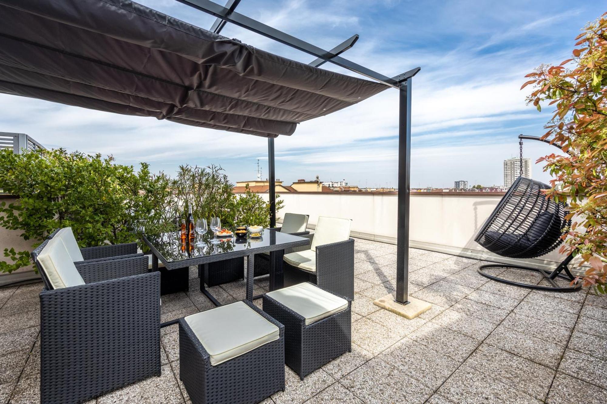 Bocconi'S Nest - Close To Duomo With Terrace Milánó Kültér fotó